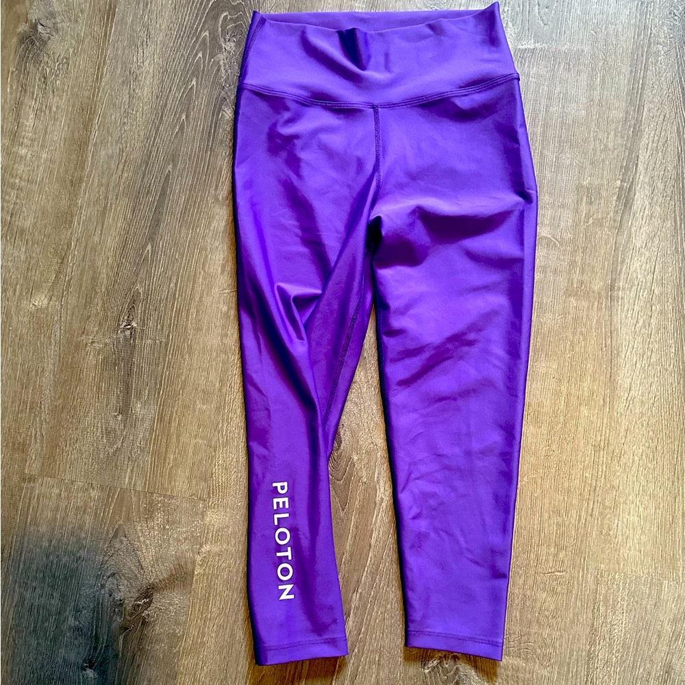 Peloton leggings size large